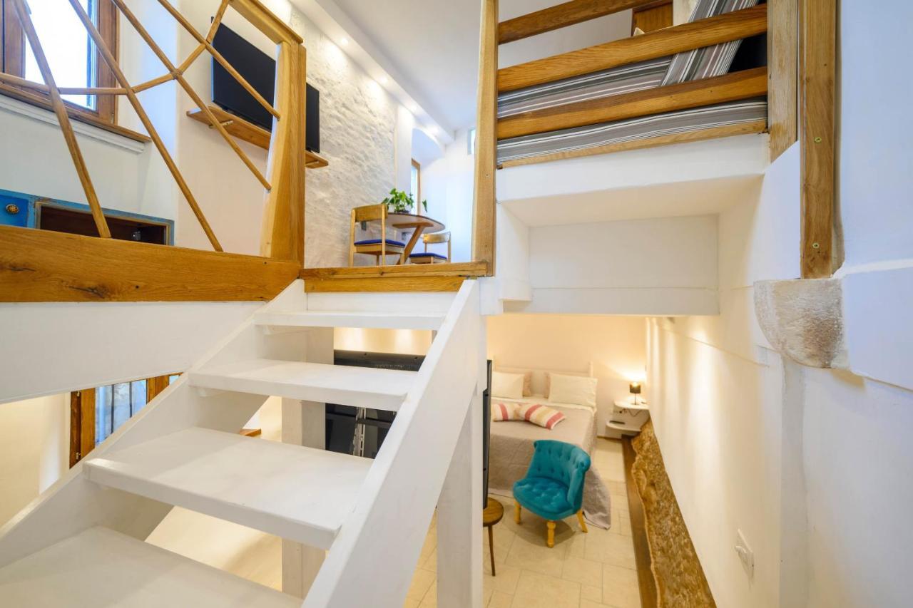 On The Rock Apartments Шибеник Экстерьер фото